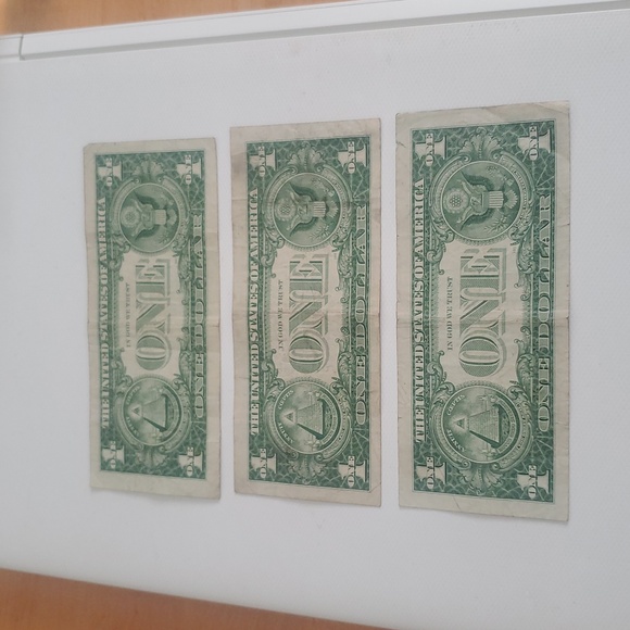 Lot 3 Vintage Rare One Dollar Rare  Blue Seal Silver Certificate. - Picture 8 of 8